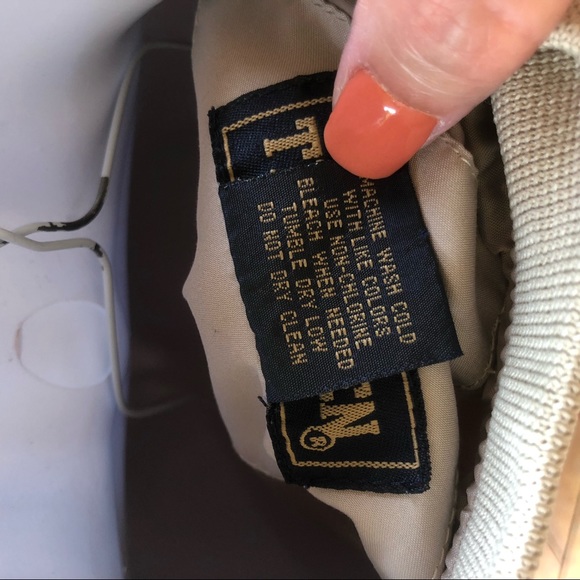 Tres Bien tan vest size large - Picture 7 of 8